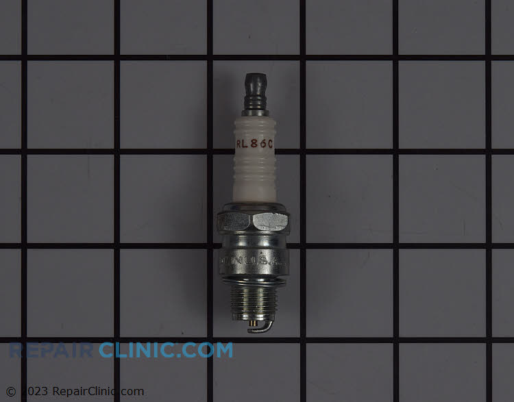 Husqvarna hu675awd spark cheap plug